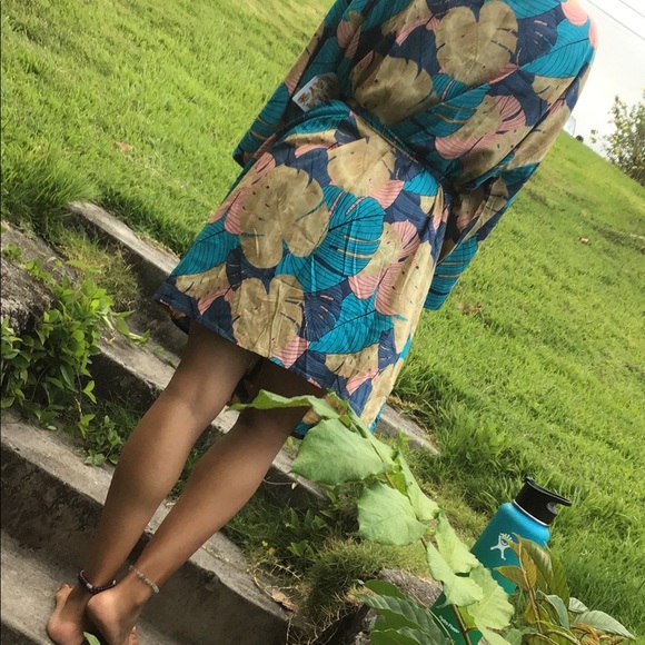 Kimono Hawai’i Asia Robe - Picture 7 of 7